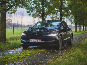 la electric cars, tesla, nissan, chevrolet, about evs